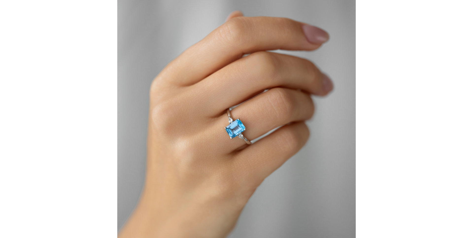 Prsten s diamanty a topazem Royal Anne