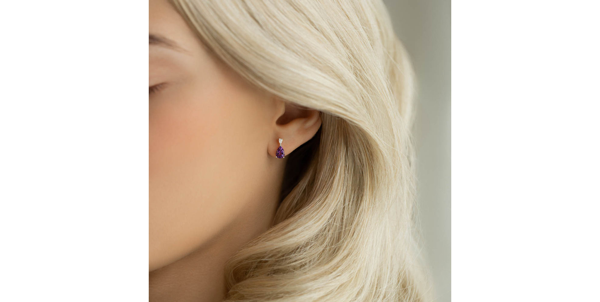 Náušnice s diamantem a rhodolitem Whispers of Avalon