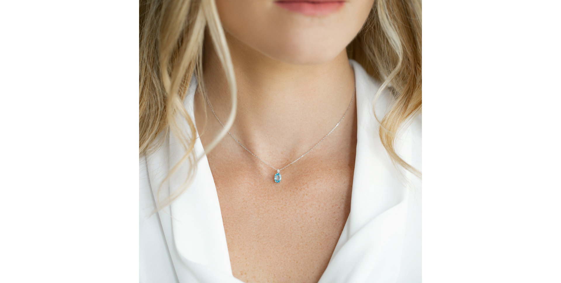 Náhrdelník s diamanty a topazem Euphemia