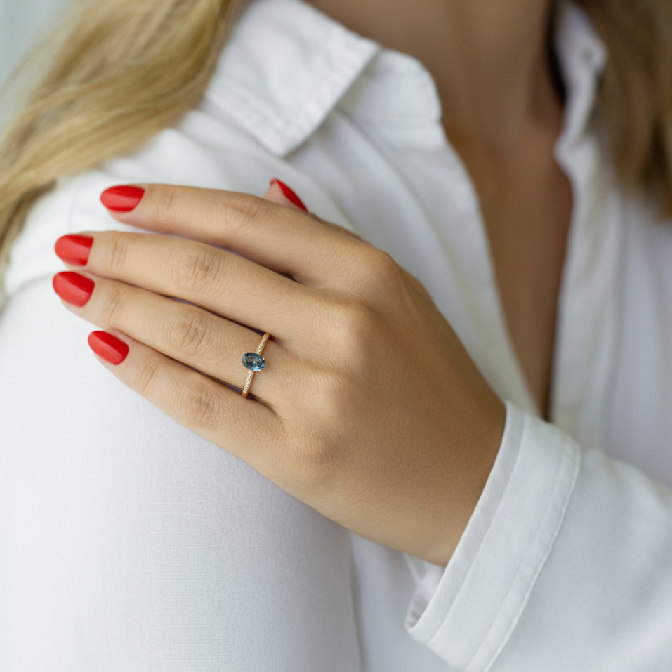 Prsten s diamanty a morganitem Pauliene