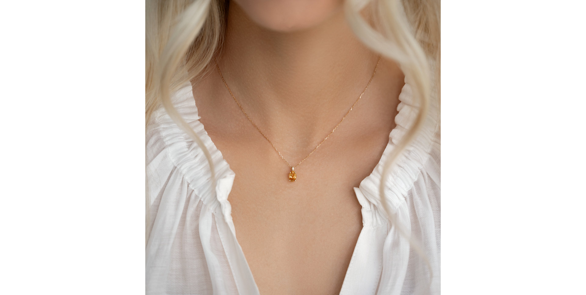 Náhrdelník s diamanty a rubínem Lauriene