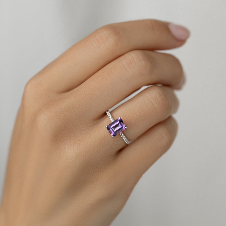 Prsten s diamanty a topazem Mireth