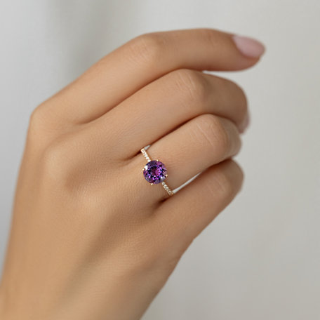 Prsten s diamanty a rhodolitem Zorabelle