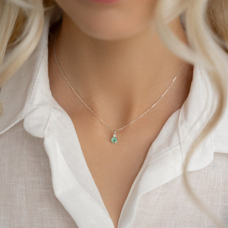 Náhrdelník s diamantem a peridotem Midnight Serenity
