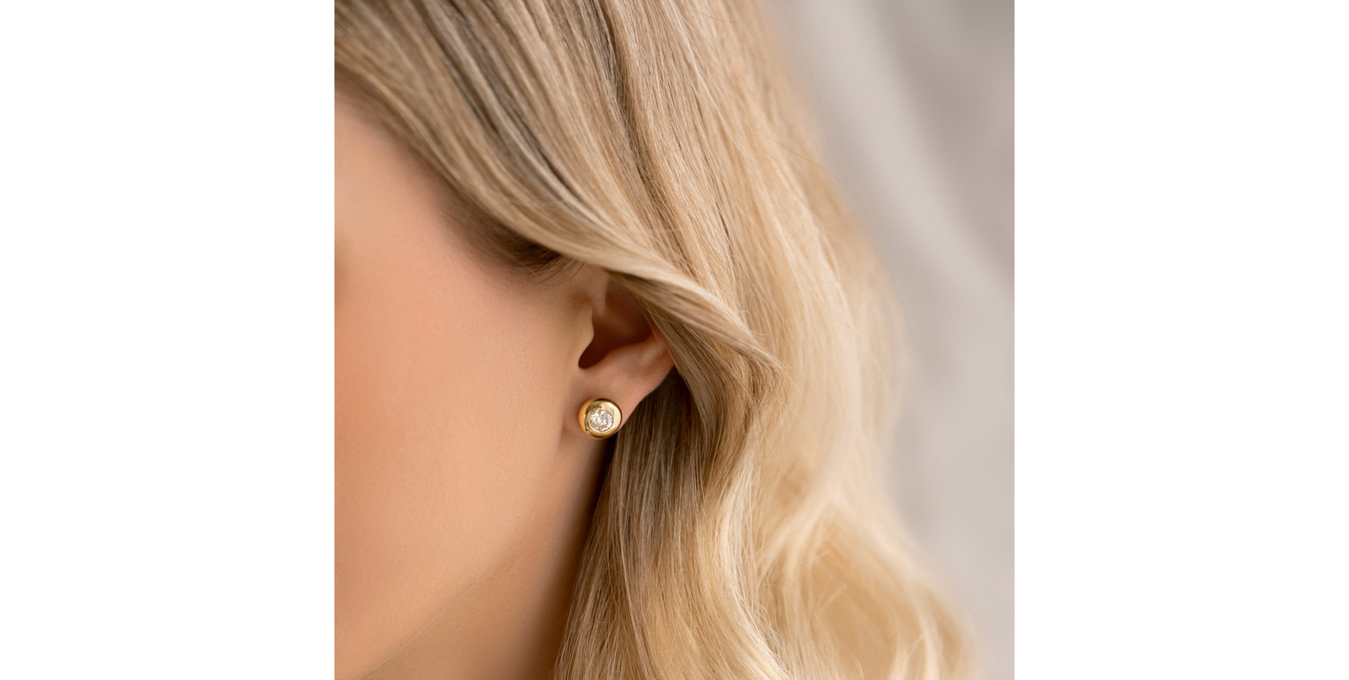 Náušnice s diamantem Noble Dot