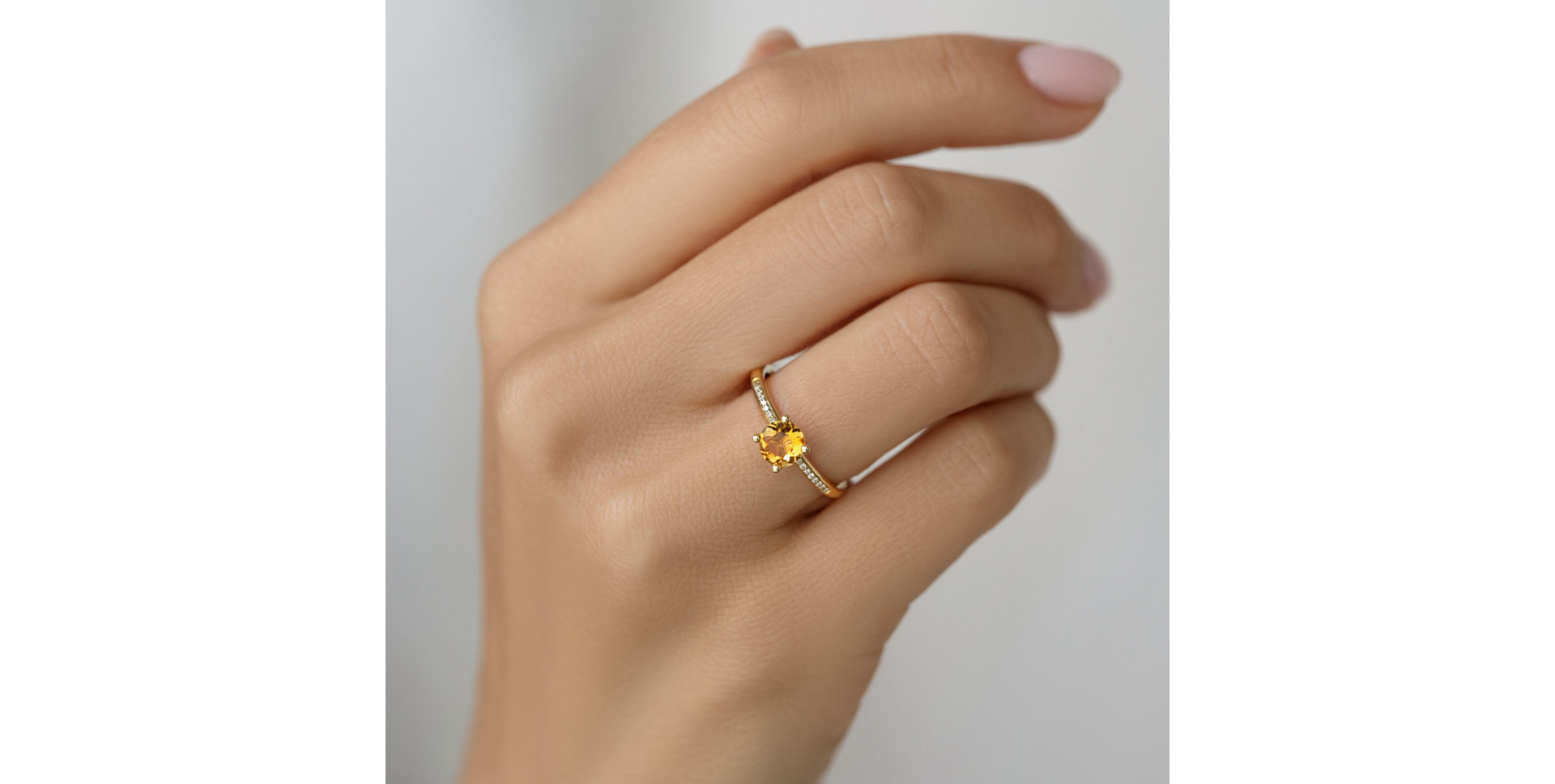 Prsten s diamanty a topazem Satin