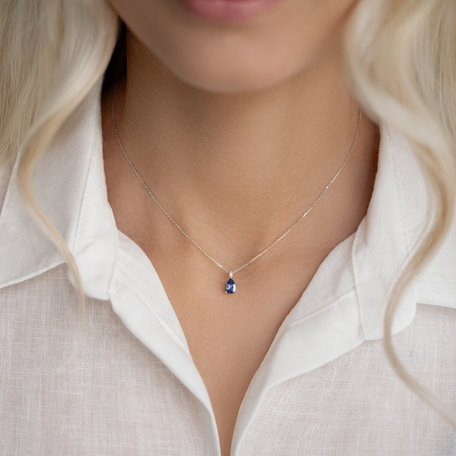 Náhrdelník s diamanty a peridotem Teardrop