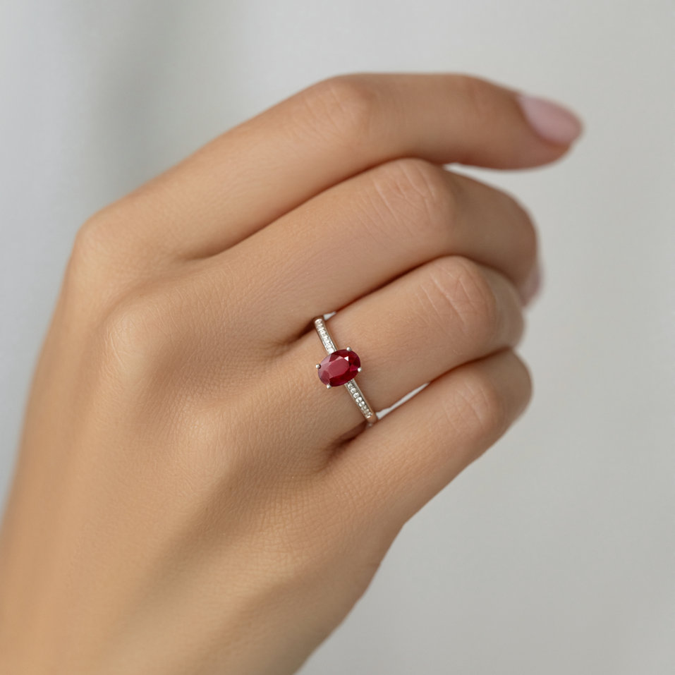 Prsten s diamanty a rhodolitem Lauriene