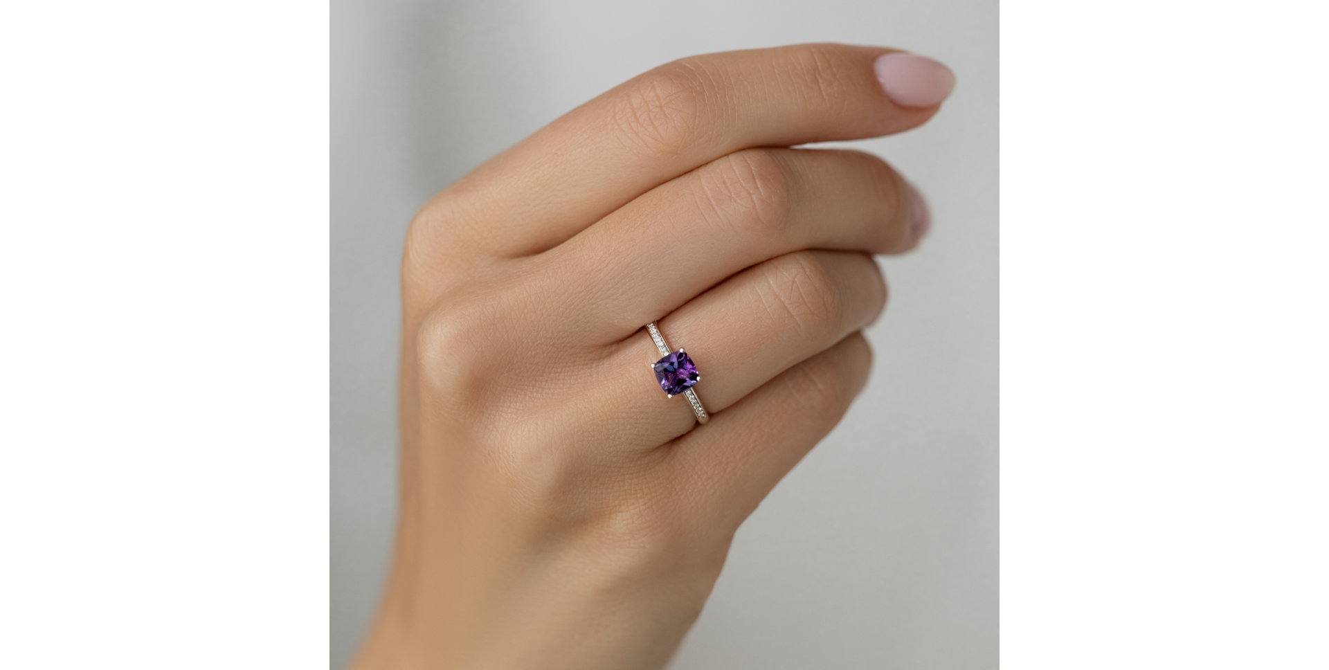 Prsten s diamanty a rhodolitem Melody Symphony