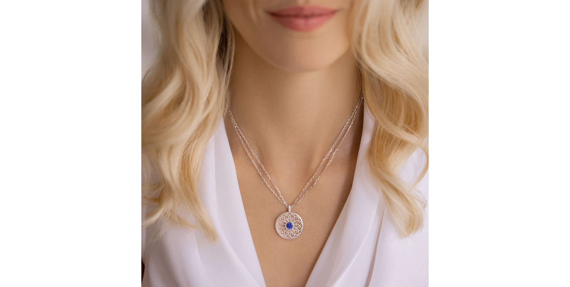 Náhrdelník s diamanty a rubínem Sphere of Light