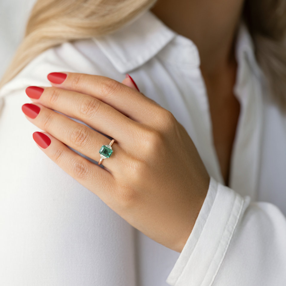 Prsten s diamanty a smaragdem Selien