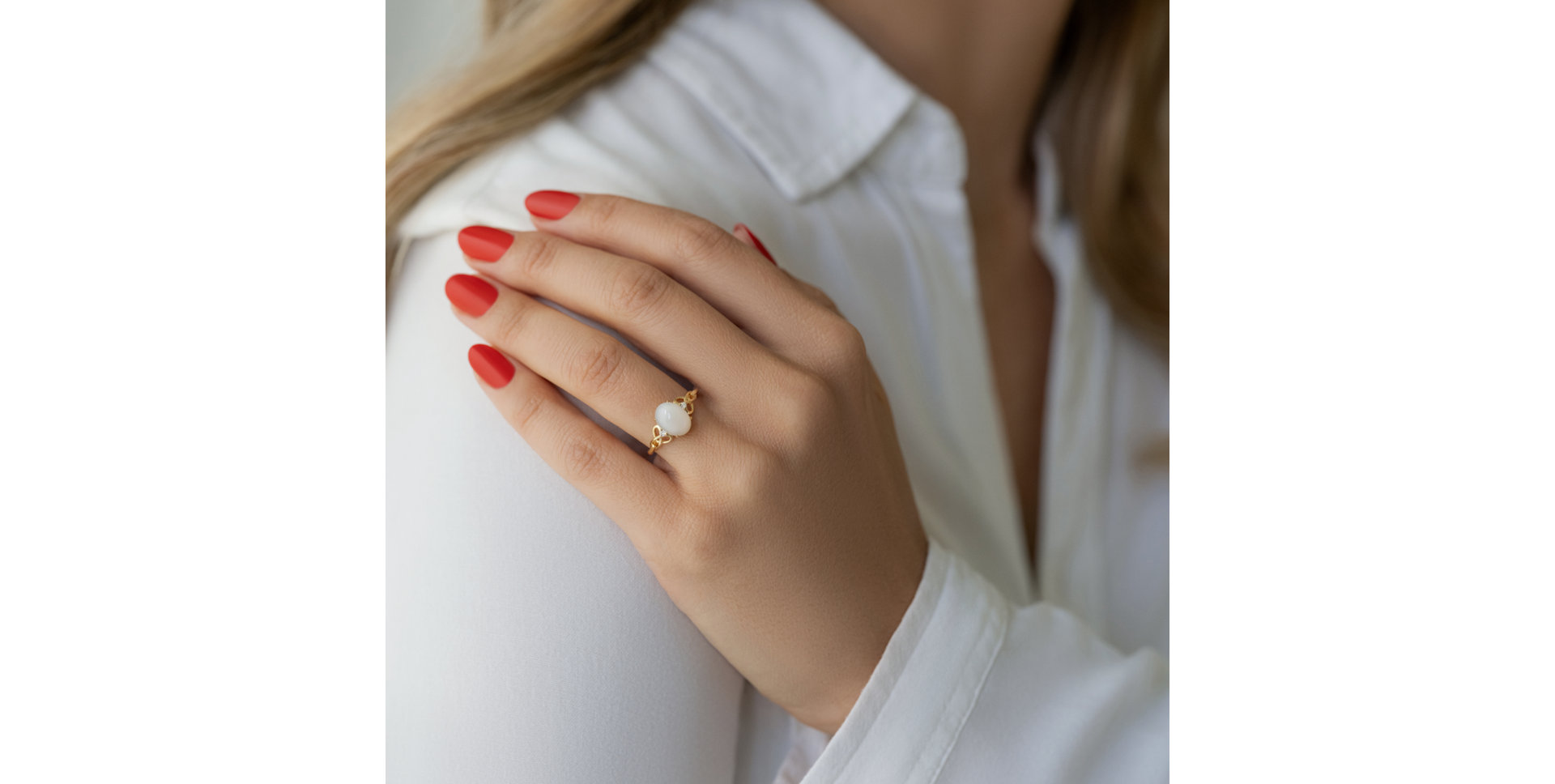 Prsten s diamanty a  měsíčním kamenem Virgin Lady