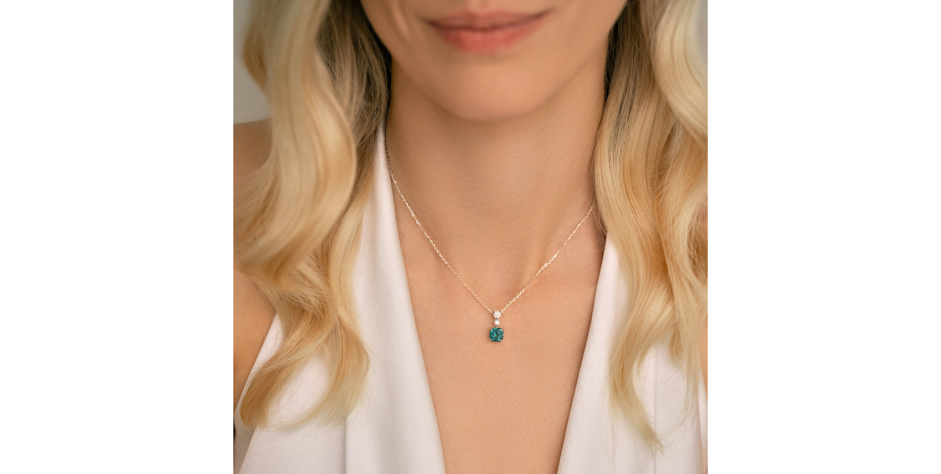 Náhrdelník s diamanty a turmalínem Seafoam Spark