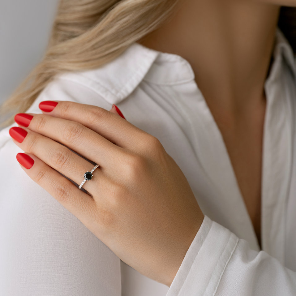 Prsten s diamanty The Dark Queen