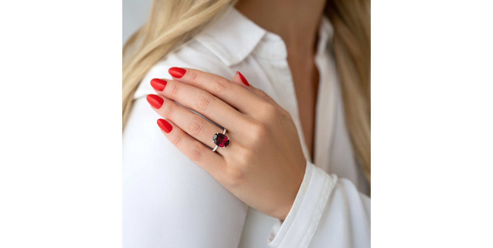 Prsten s diamanty a rhodolitem Burgundy Flame