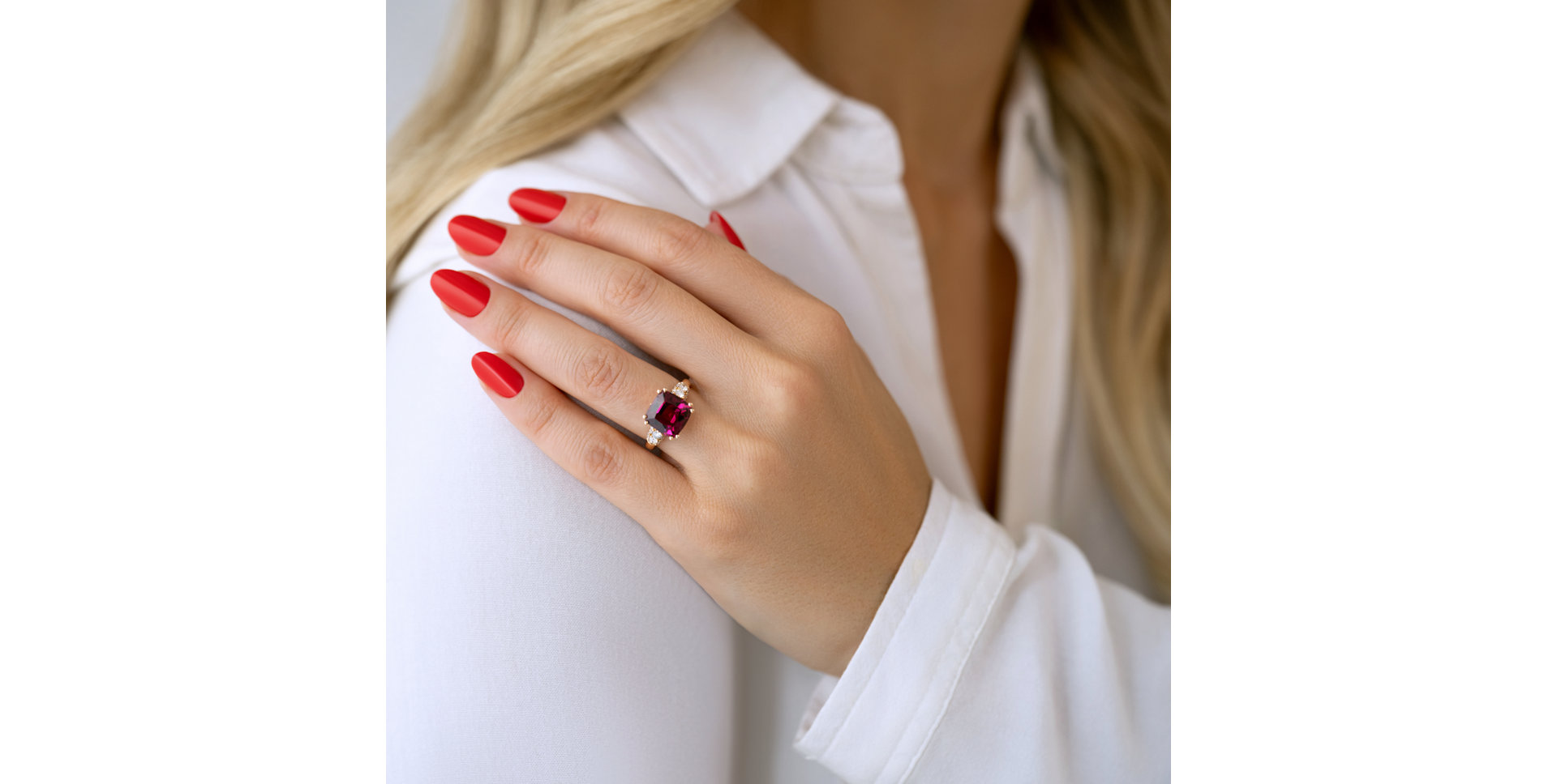 Prsten s diamanty a rhodolitem Crimson Dusk