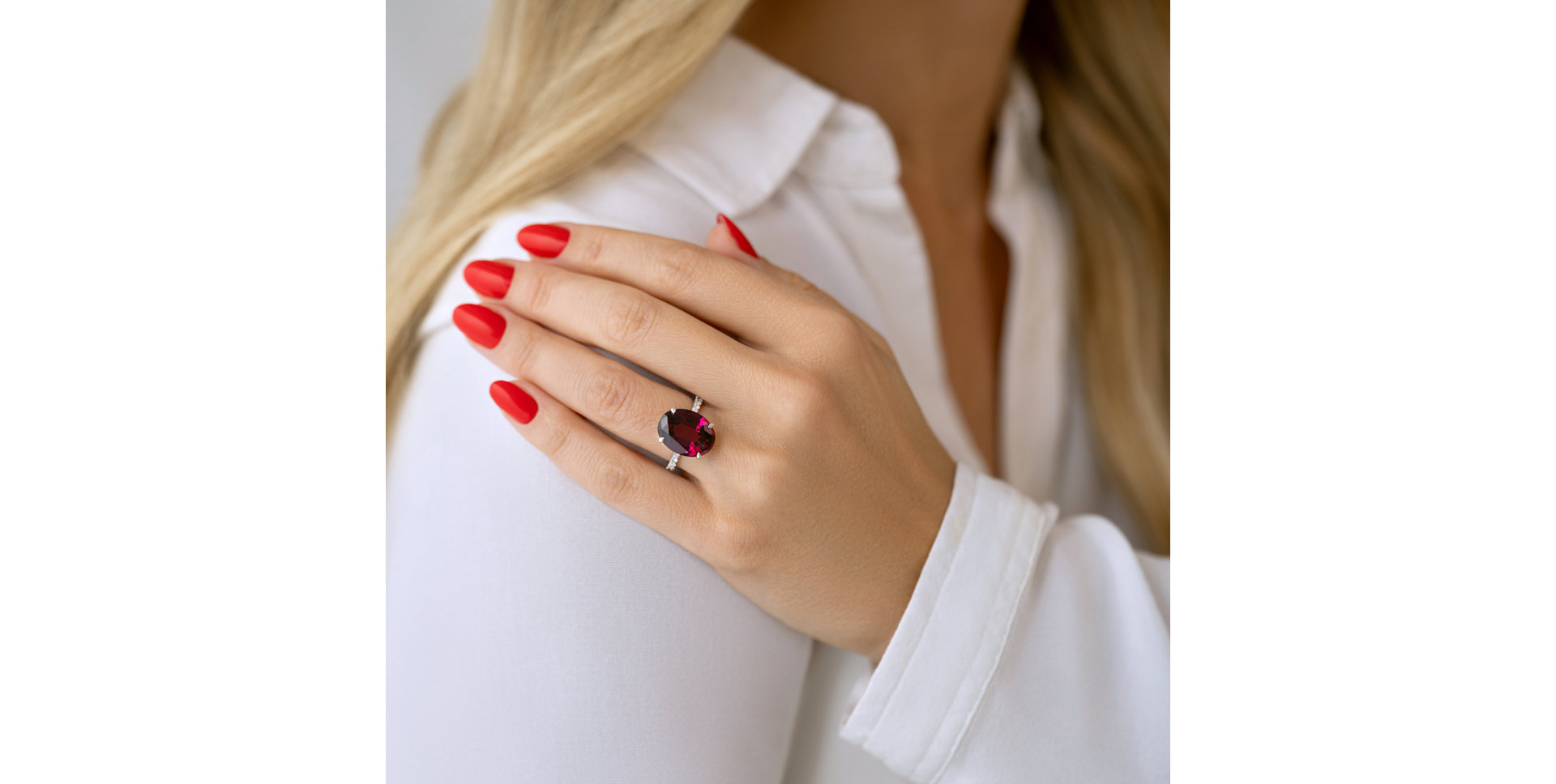 Prsten s diamanty a rhodolitem Burgundy Flame