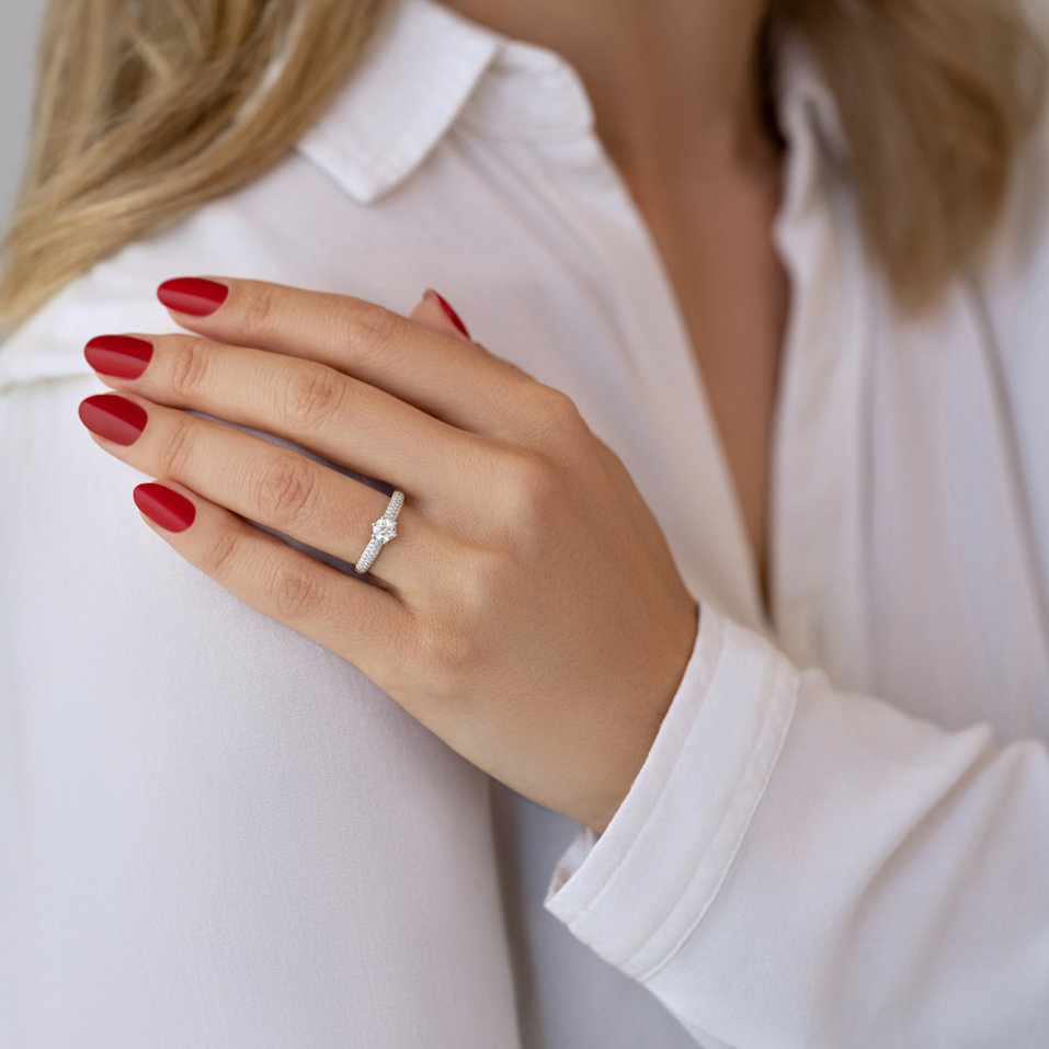 Prsten s diamanty Reason to Love