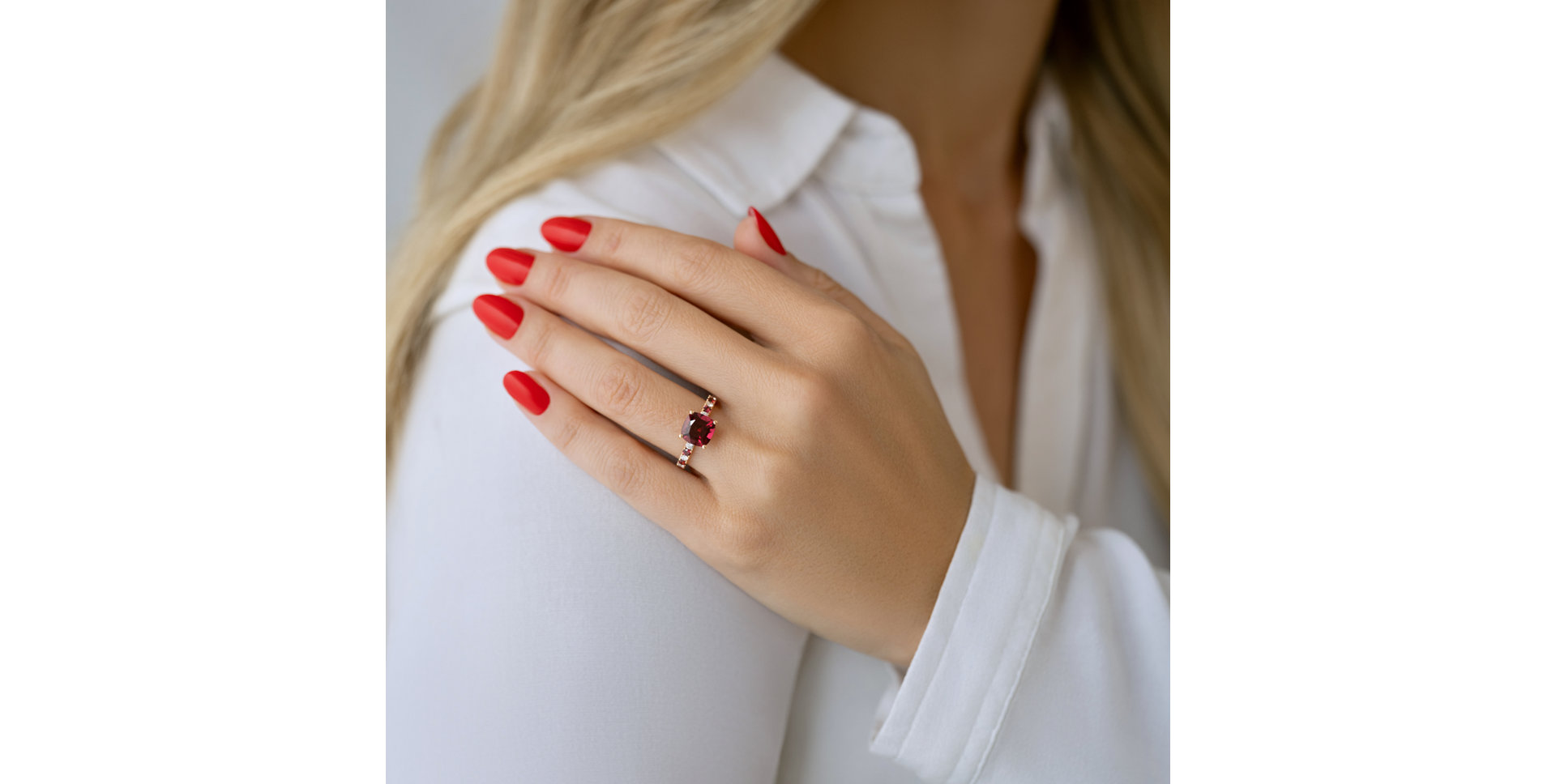 Prsten s diamanty a topazem Imelda