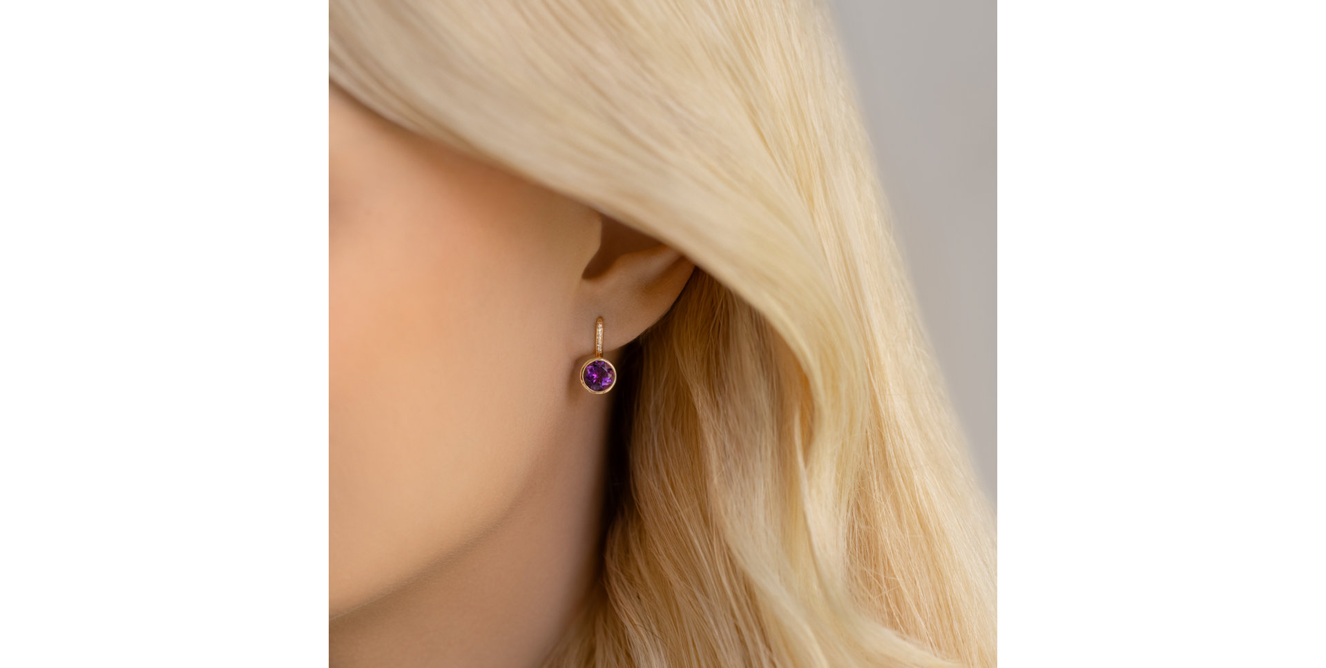 Náušnice s diamanty a rhodolitem Regal Elegance