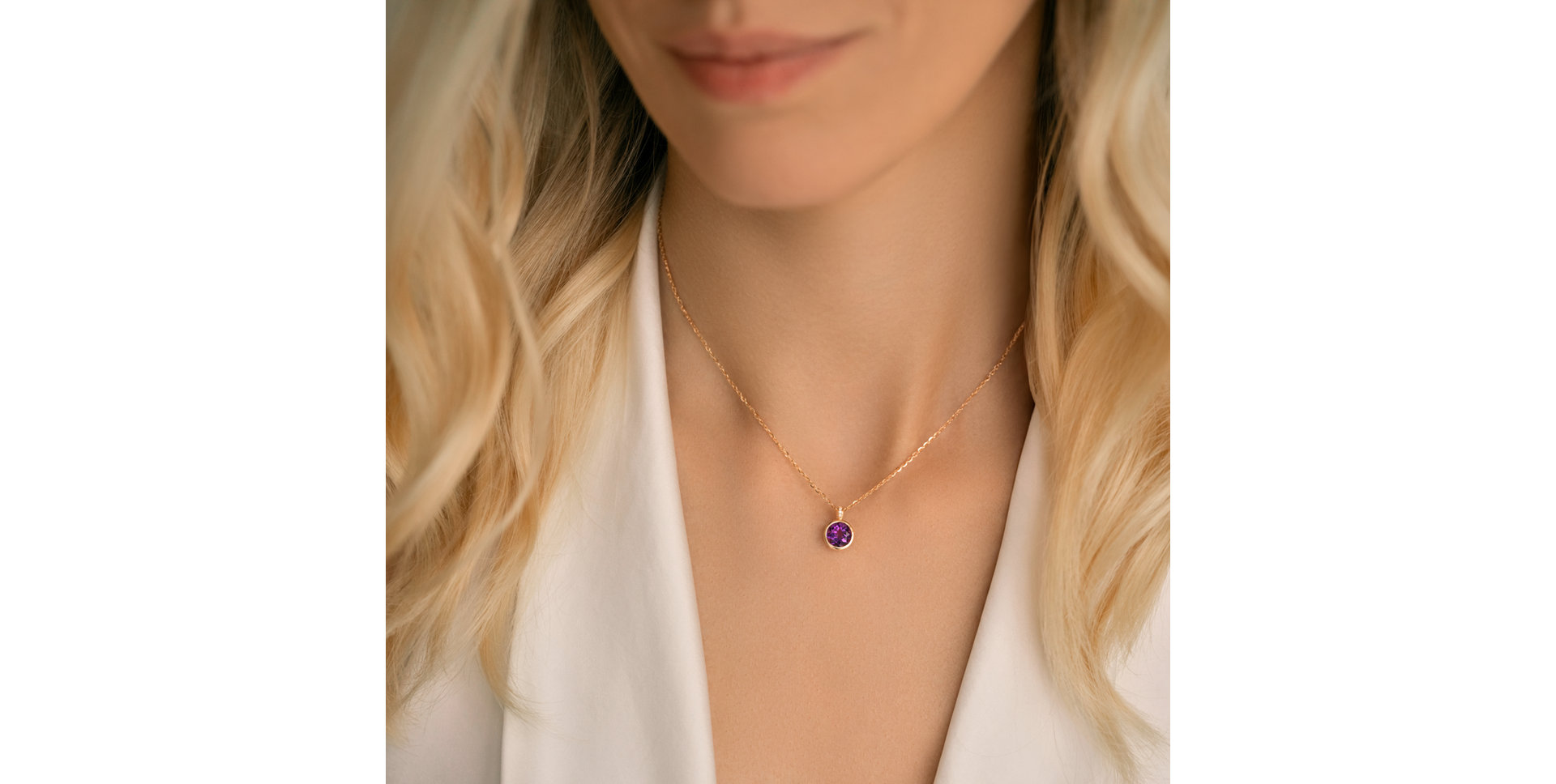 Náhrdelník s diamanty a topazem Regal Elegance
