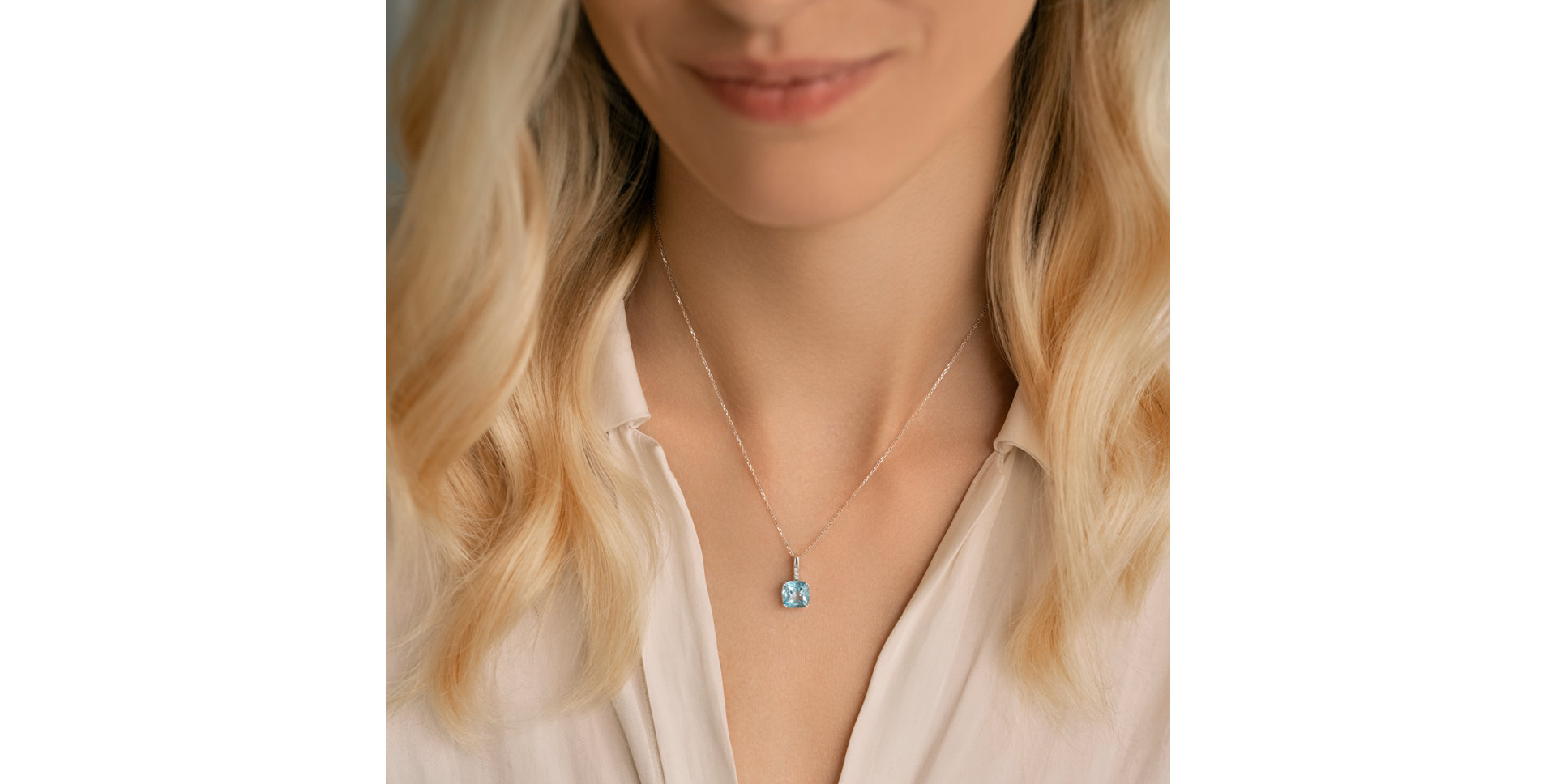 Náhrdelník s diamanty a topazem Moonlight Gem