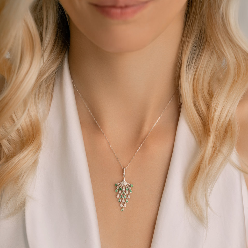 Náhrdelník s diamanty a smaragdy Royal Mesh