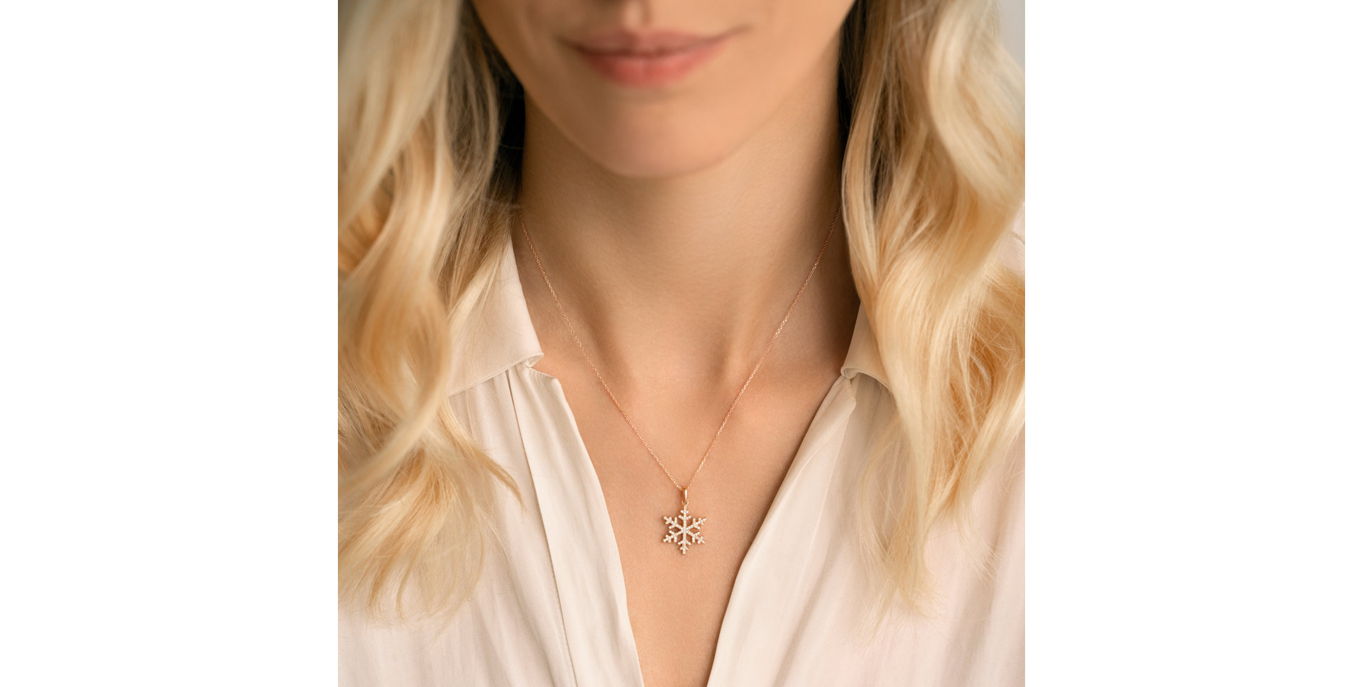 Náhrdelník s diamanty Pink Snowflake