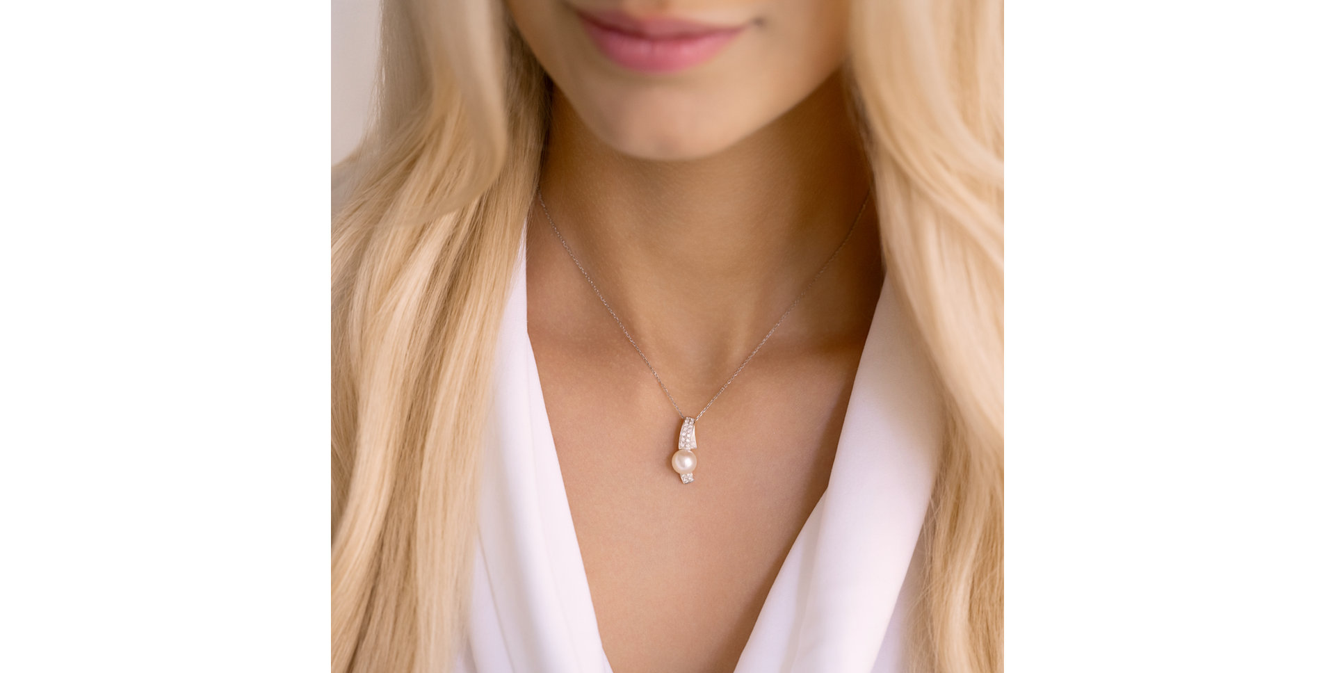 Náhrdelník s perlou a diamanty Secret Affair