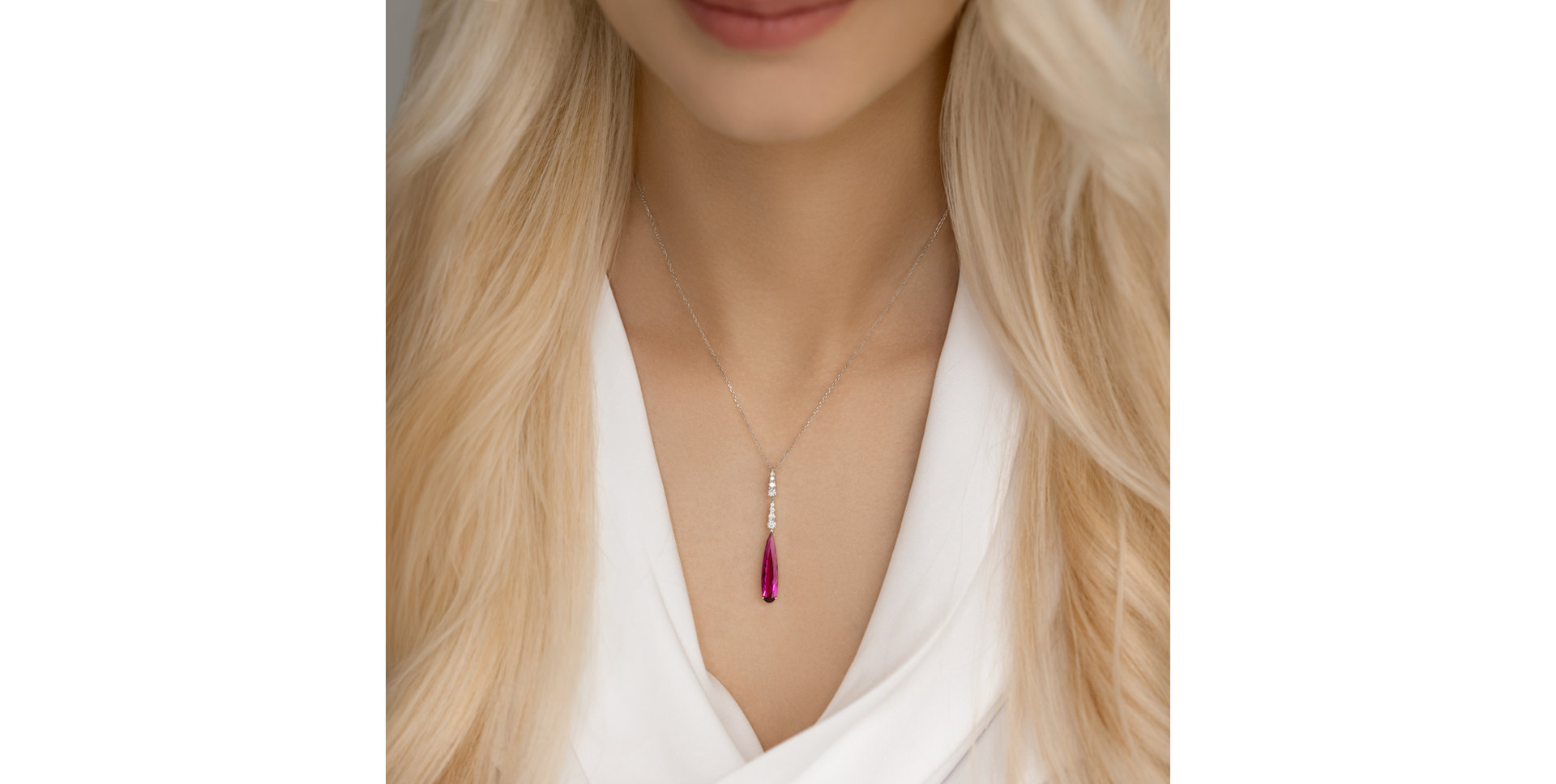 Přívěs s turmalinem a diamanty Bloody Tear