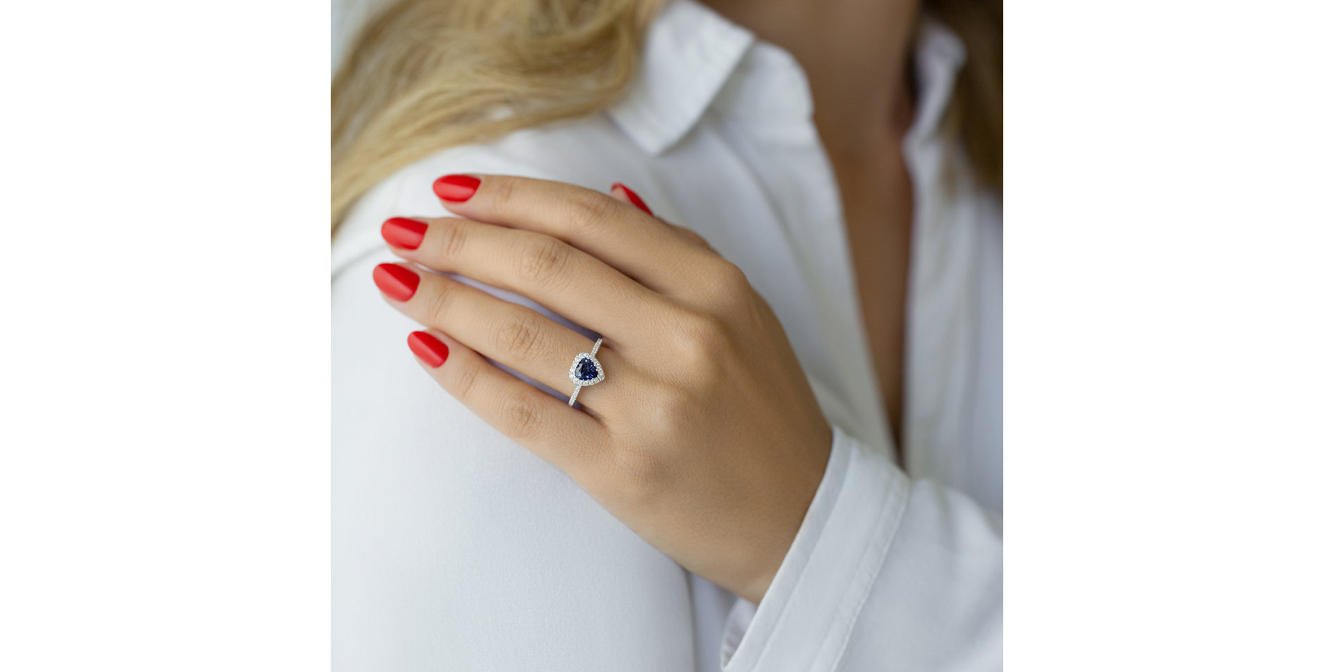 Prsten s safírem a diamanty Longing Heart