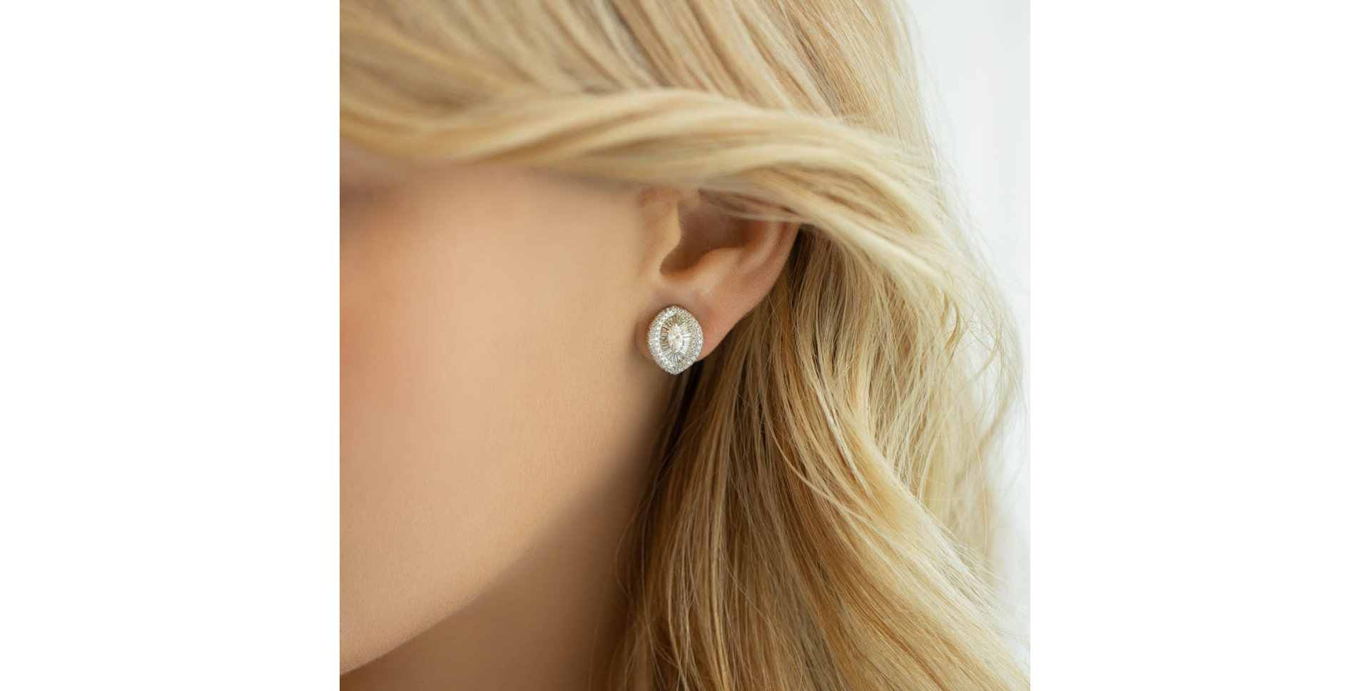 Náušnice s diamanty Antike