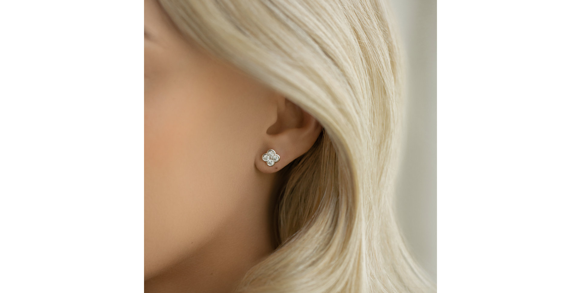 Náušnice s diamanty Emanuel