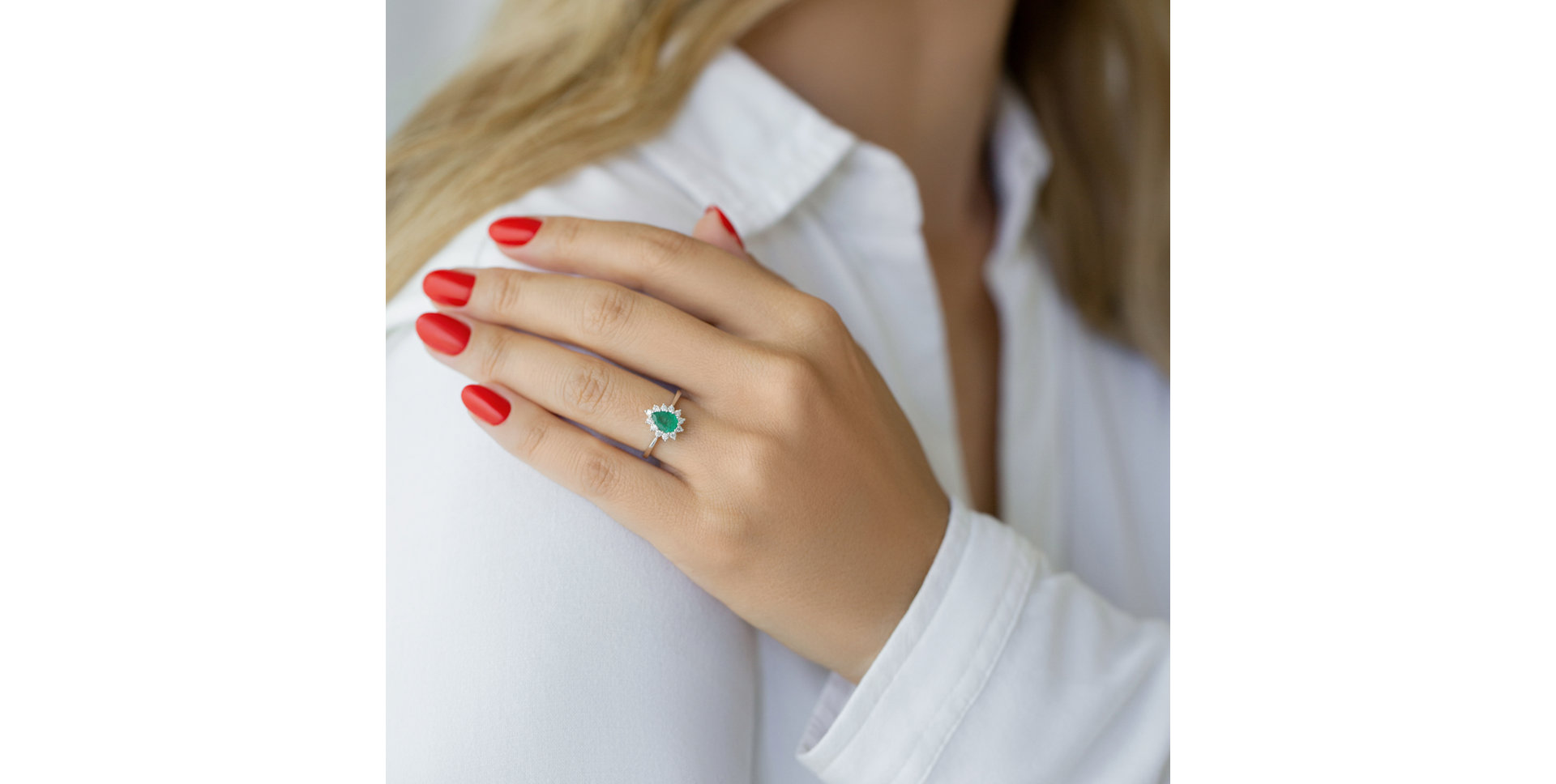 Prsten se smaragdem a diamanty Selena