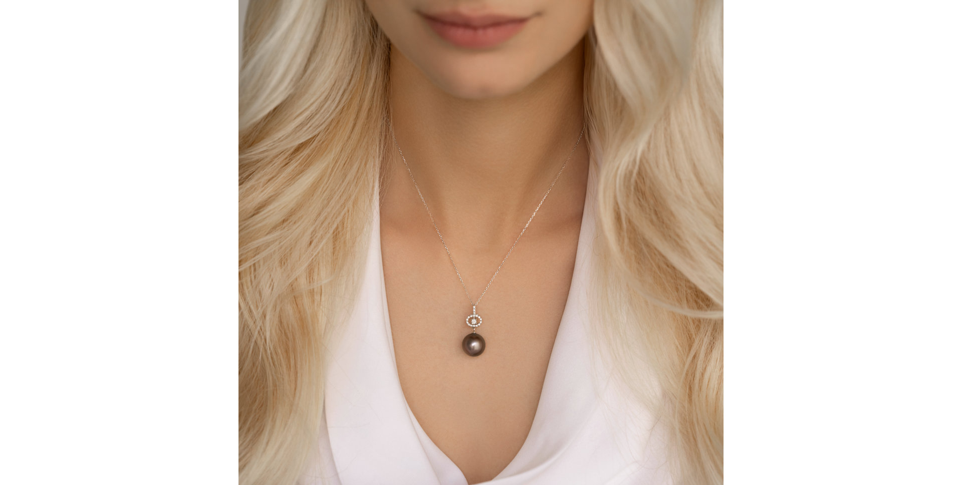 Přívěs s perlou a diamanty Agneia