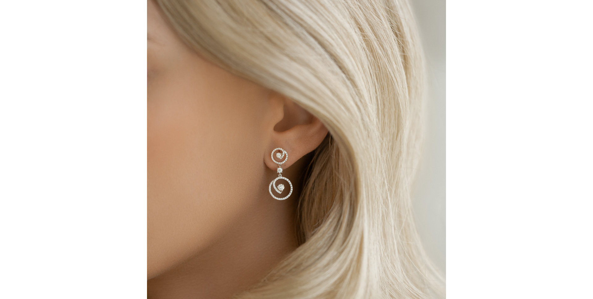 Náušnice s diamanty Luxury Secession