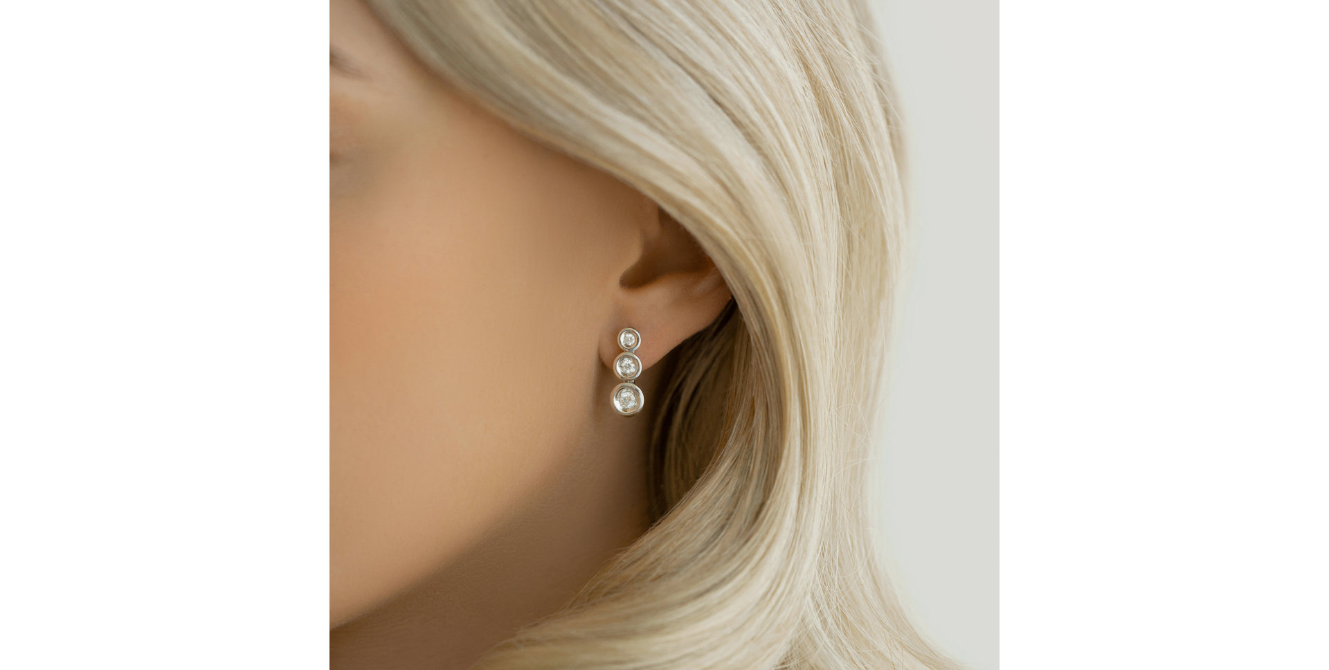 Náušnice s diamanty Hogan