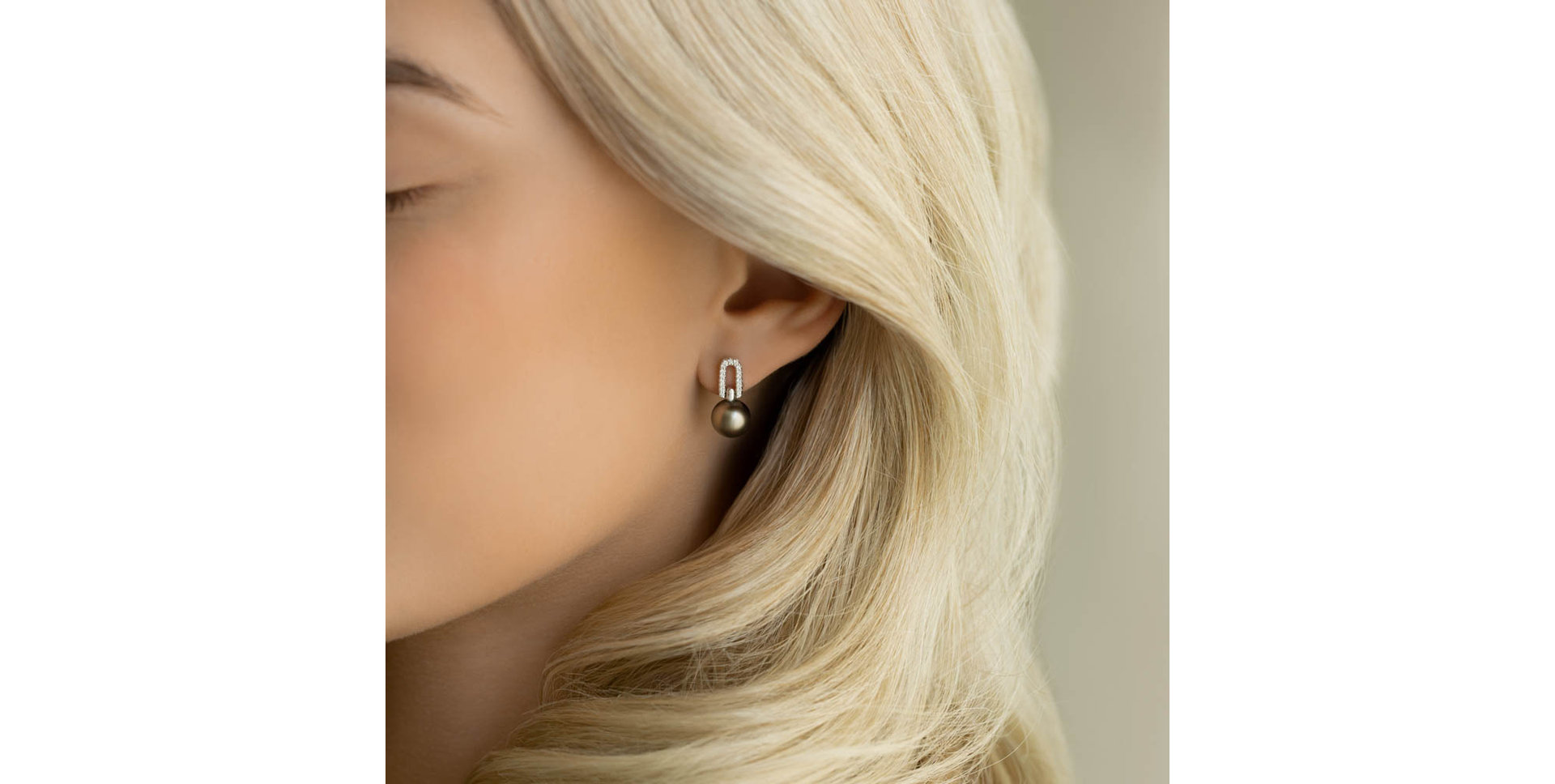 Náušnice s perlou a diamanty Nainire