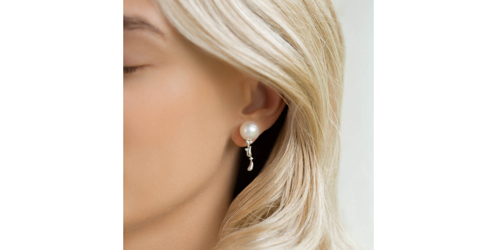 Náušnice s perlou a diamanty Monthei