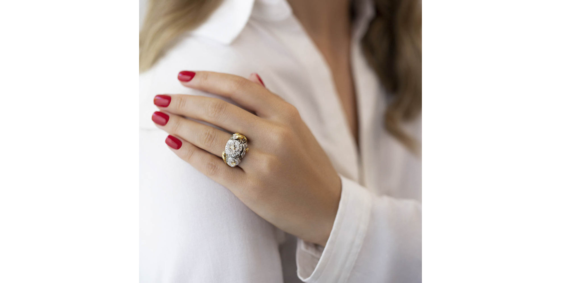 Prsten s bílými a hnědými diamanty Black Jade Rose