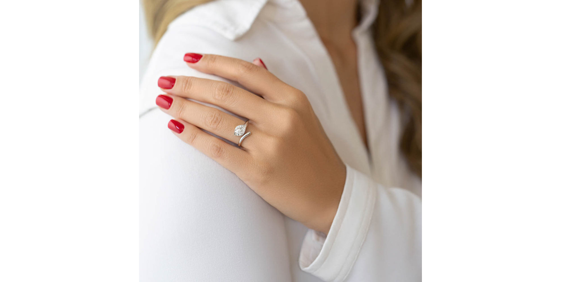 Prsten s diamanty Luxury Leaf