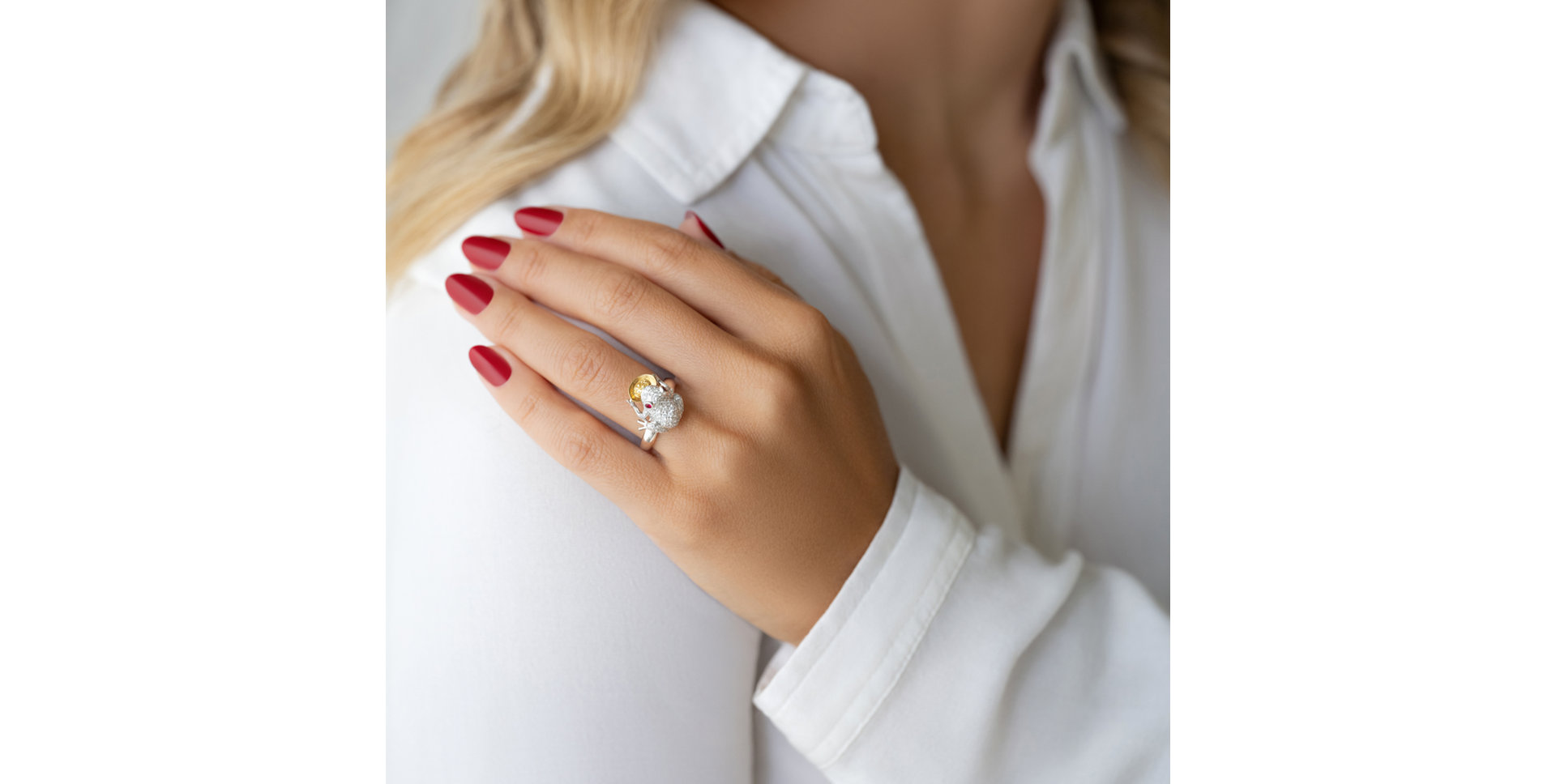 Prsten s diamanty, safíry a rubíny Elegant Frog