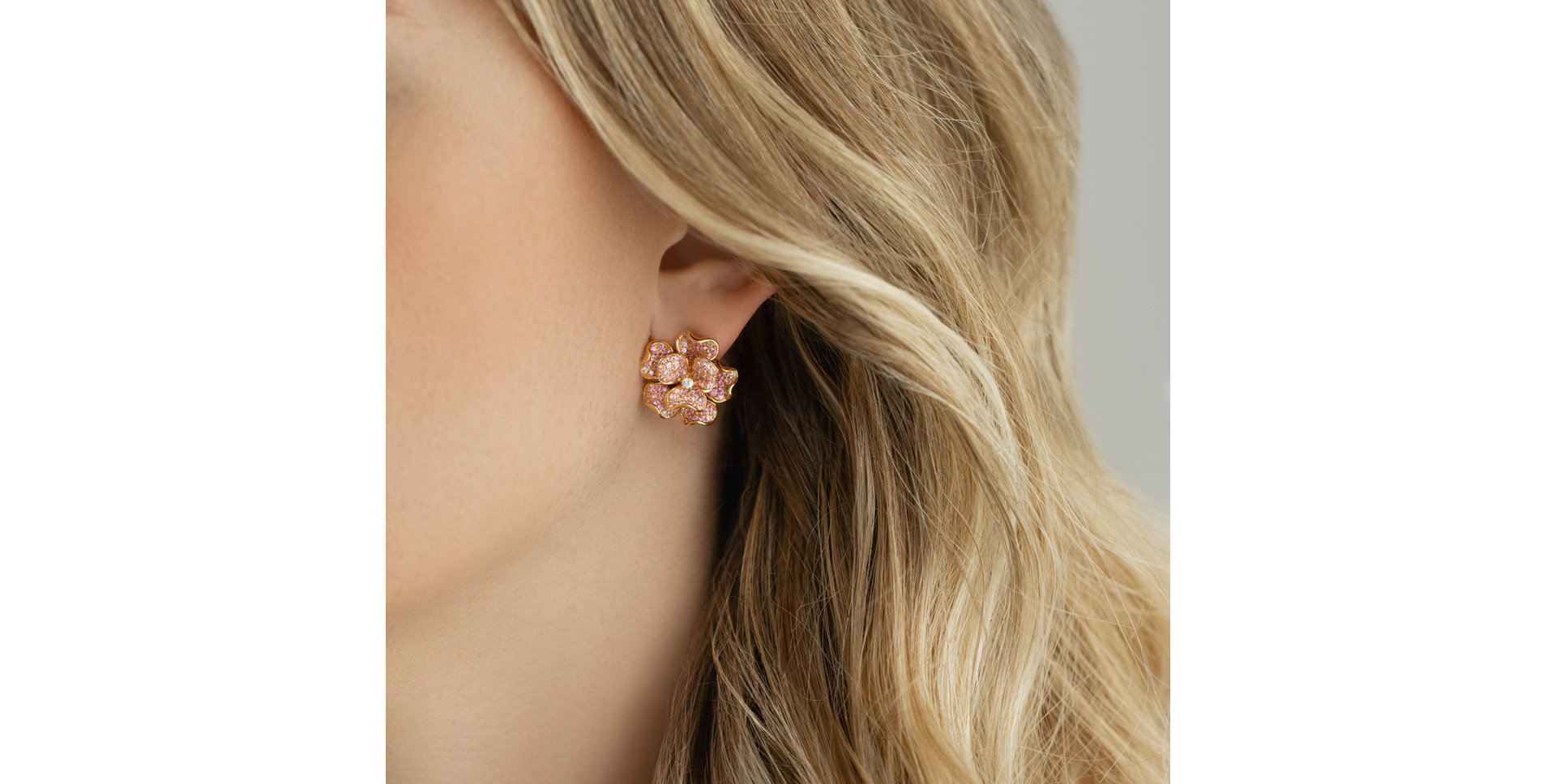 Náušnice s diamanty a safíry Vogue