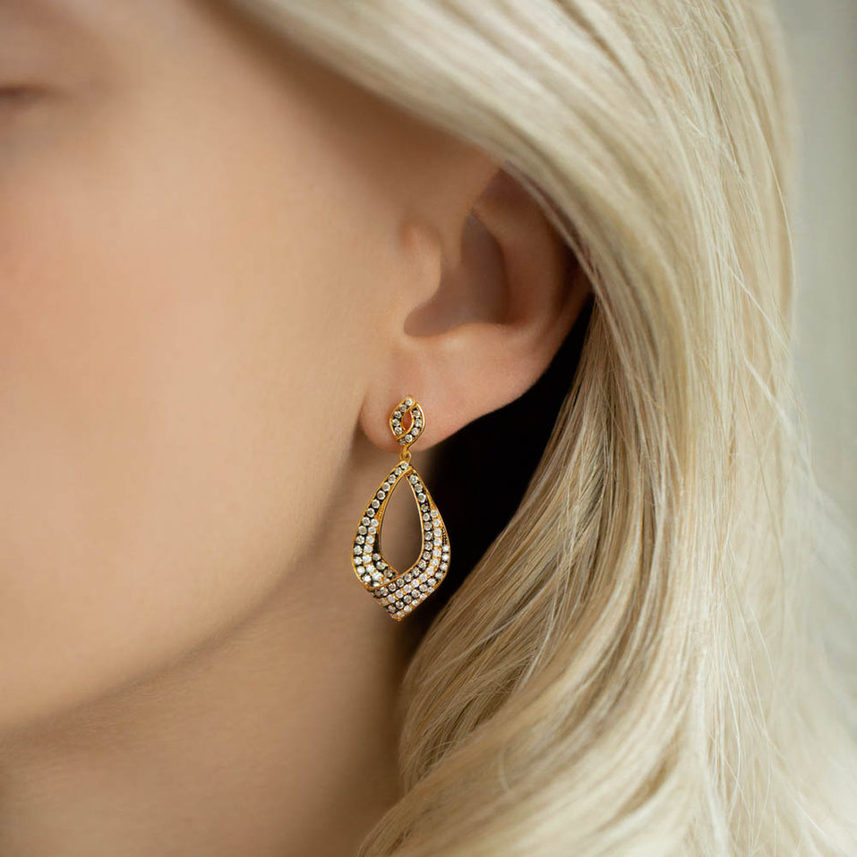 Náušnice s bílými a hnědými diamanty Touch of Miracle