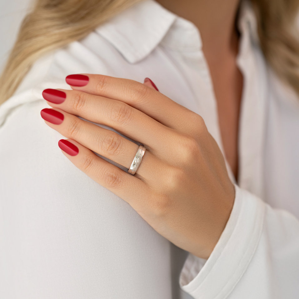 Prsten s diamanty Eternal Lines