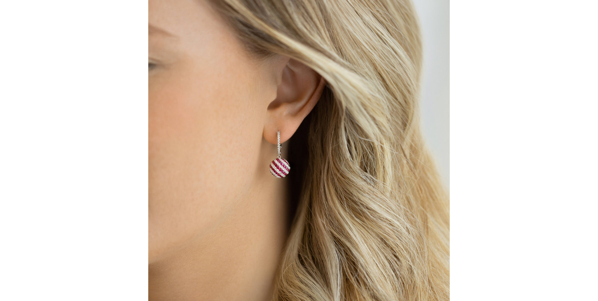 Náušnice s diamanty a smaragdy Jonah