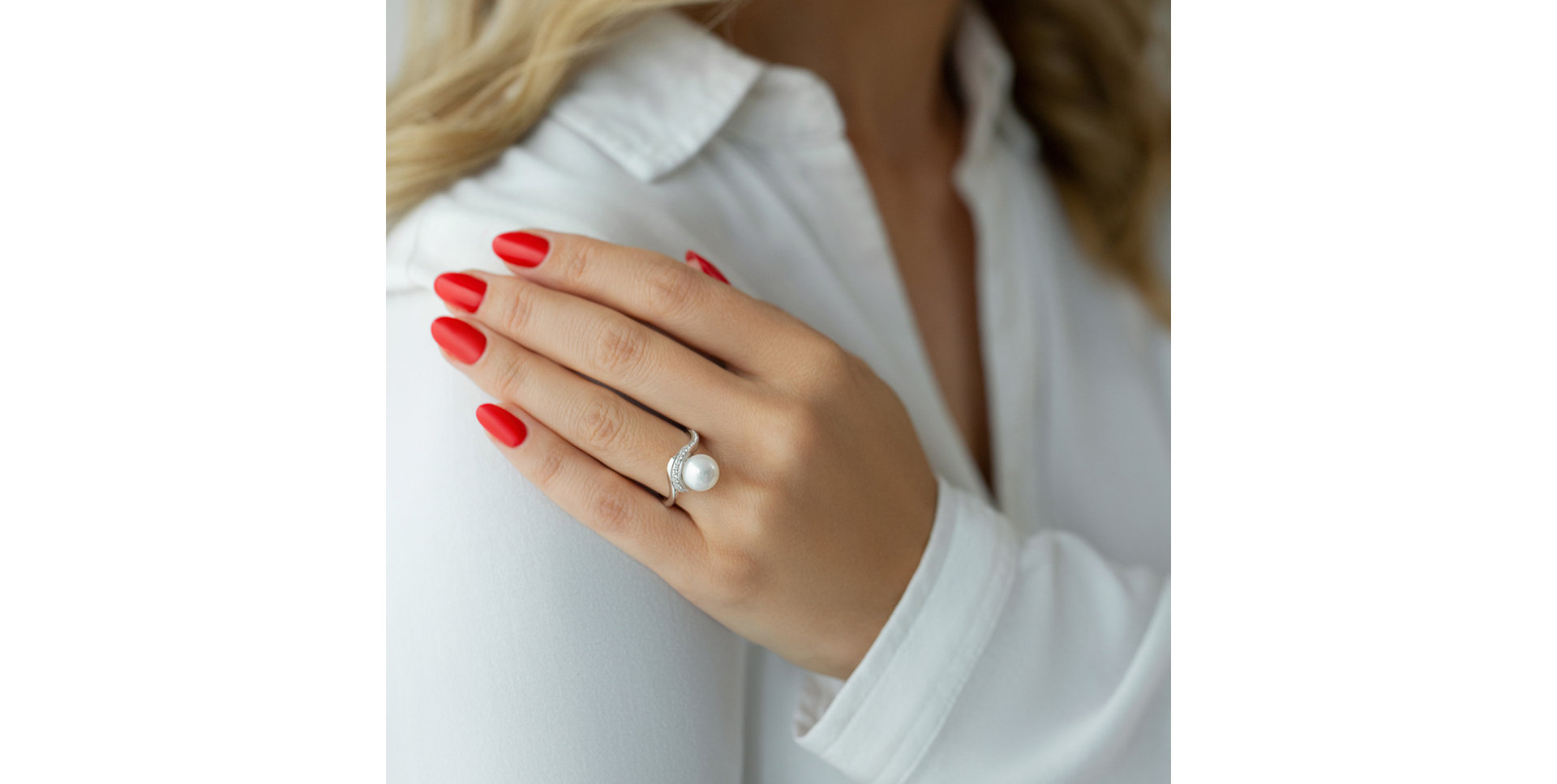 Prsten s perlou a diamanty Spiral Sea