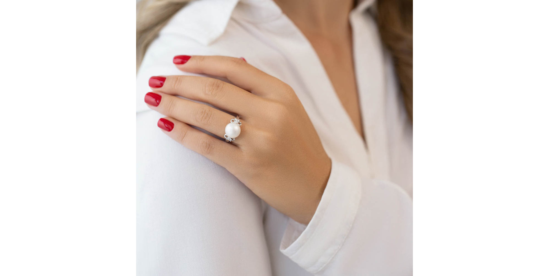 Prsten s perlou a diamanty Oadira