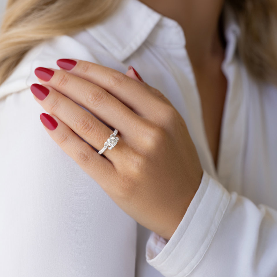 Prsten s diamanty Countess Star