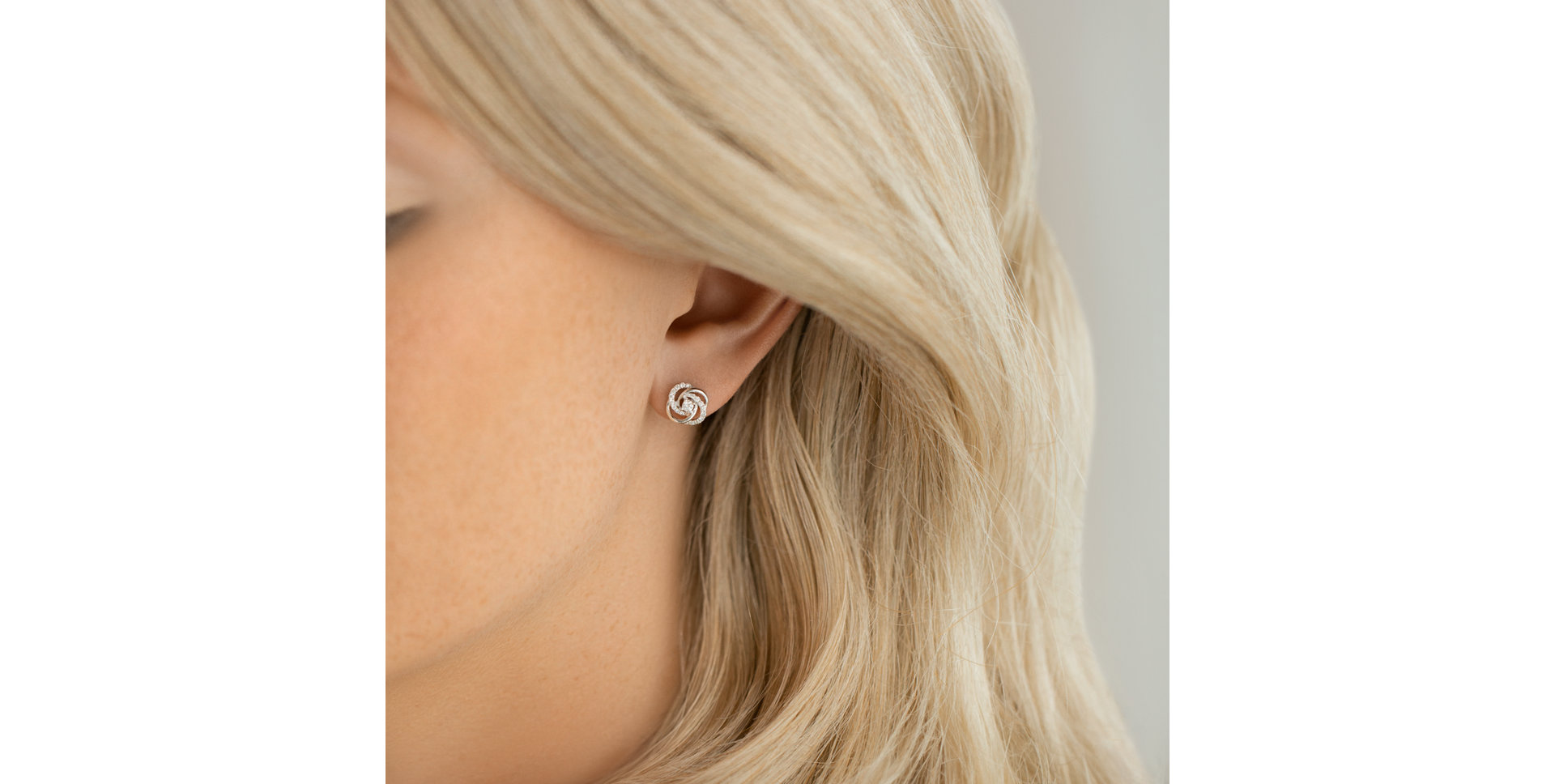 Náušnice s diamanty Rosettes